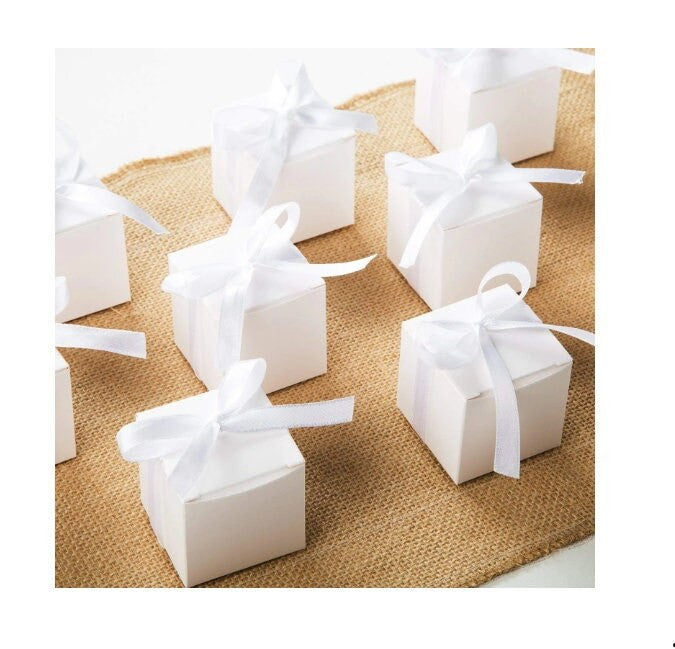 100 Pack of White 5x5x8cm Square Cube Card Gift Box