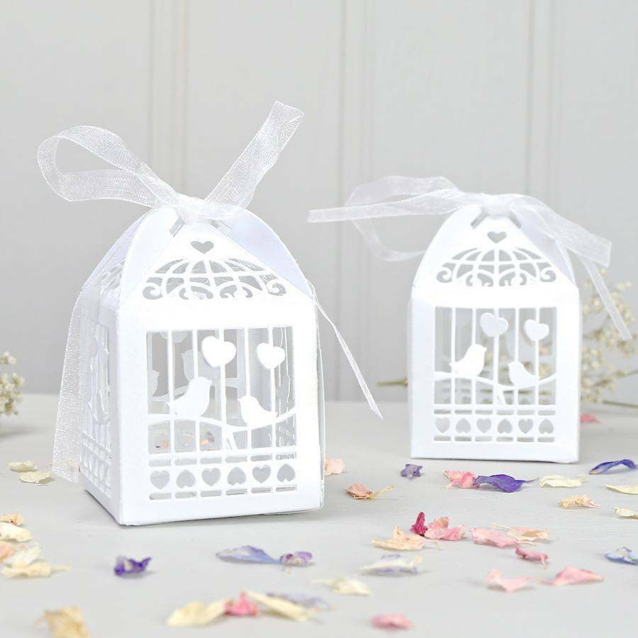 White Dove Heart Wedding Bomboniere Favour Box - 10 Pack