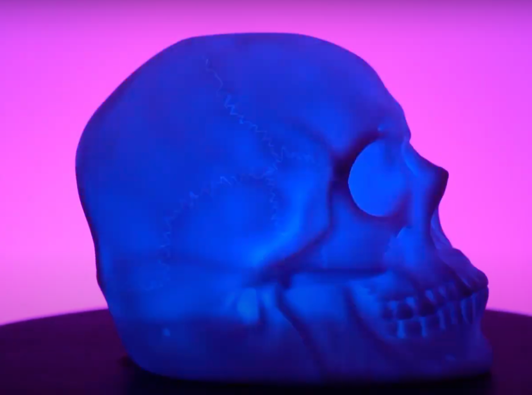 Light Up Skull Speaker