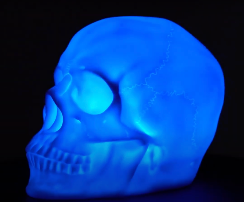 Light Up Skull Speaker